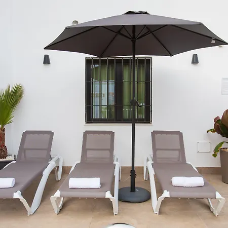 Boutique Playa Burriana 招待所